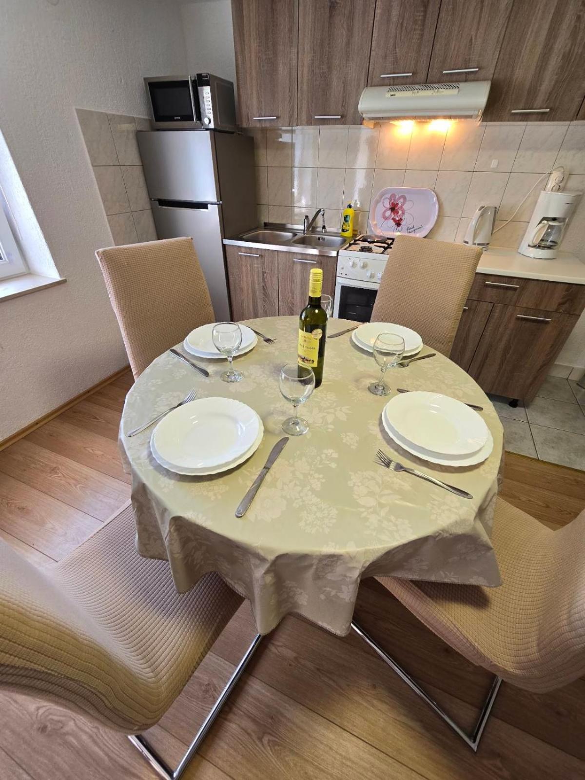 Apartments Ljubica Polje  Екстериор снимка
