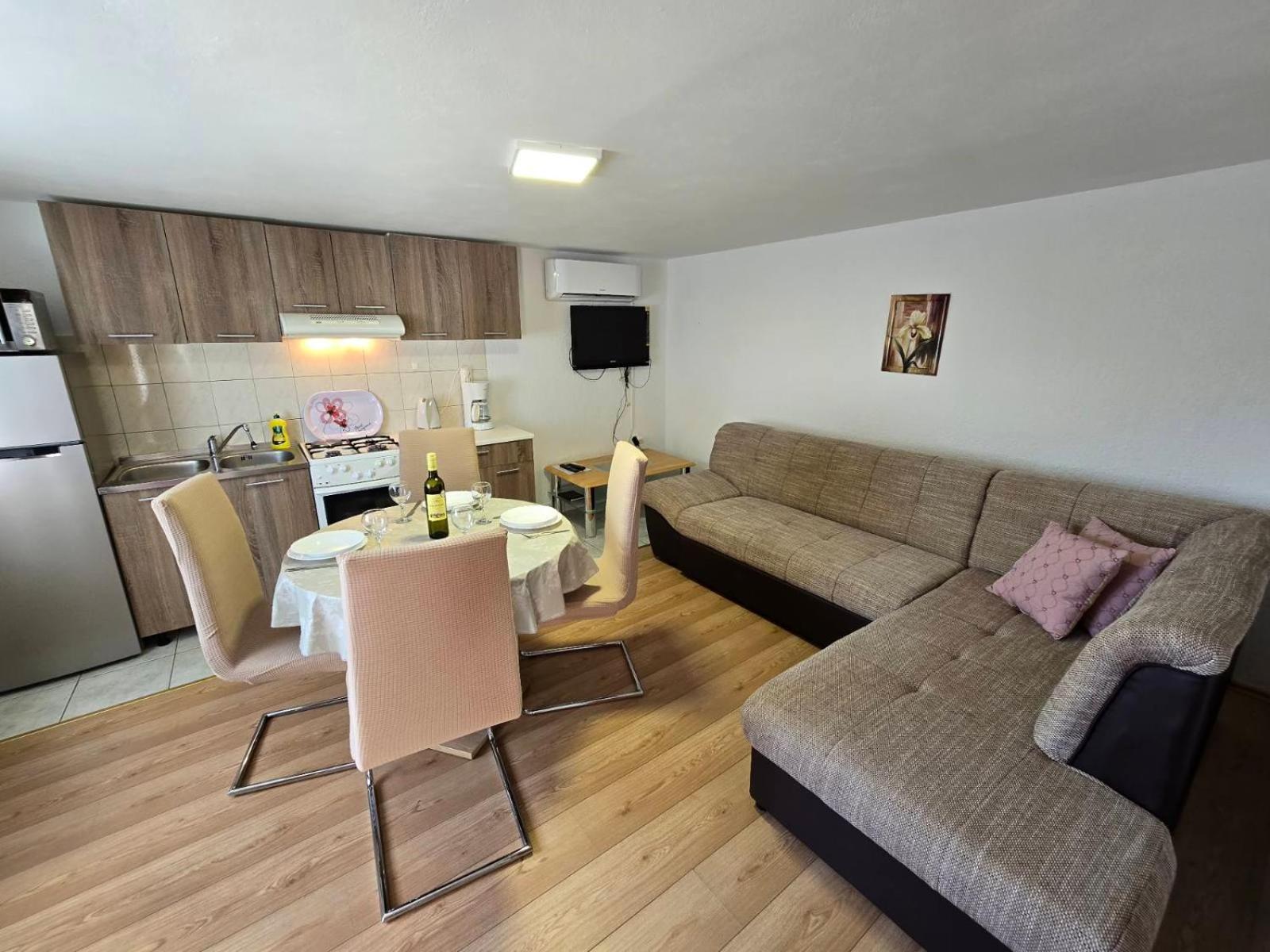 Apartments Ljubica Polje  Екстериор снимка