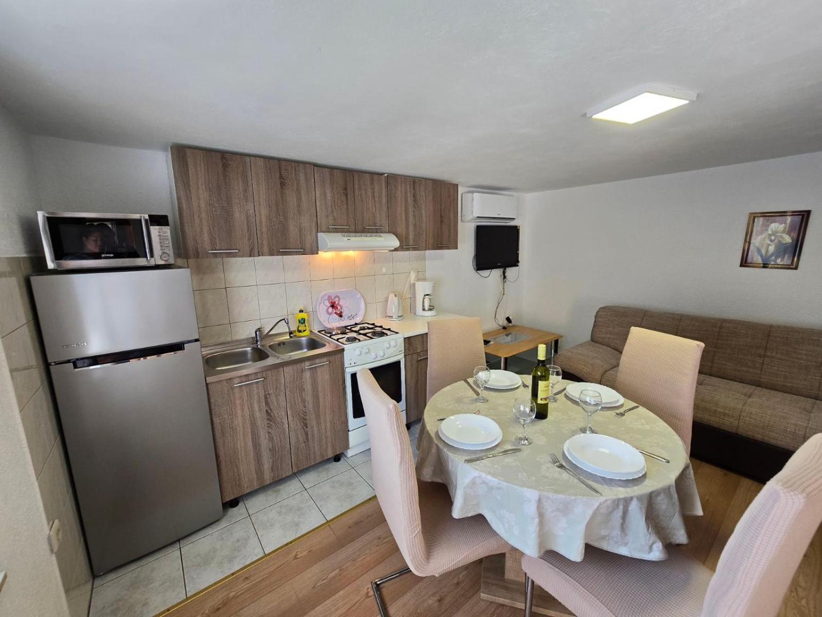 Apartments Ljubica Polje  Екстериор снимка